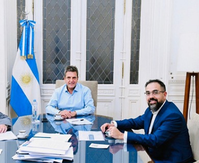 IDENTIDAD ARGENTINA y una reunión muy importante